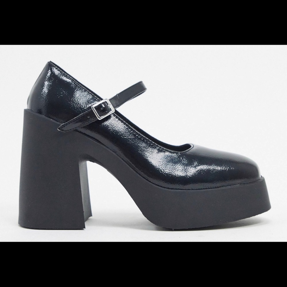 Black chunky Mary Jane heels